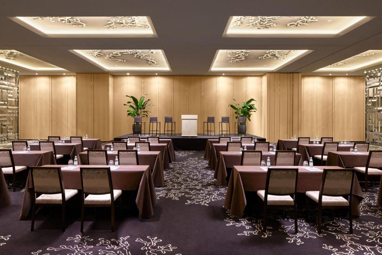 The St. Regis 5*